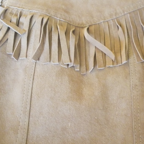 Vest - Picture 3 of 4